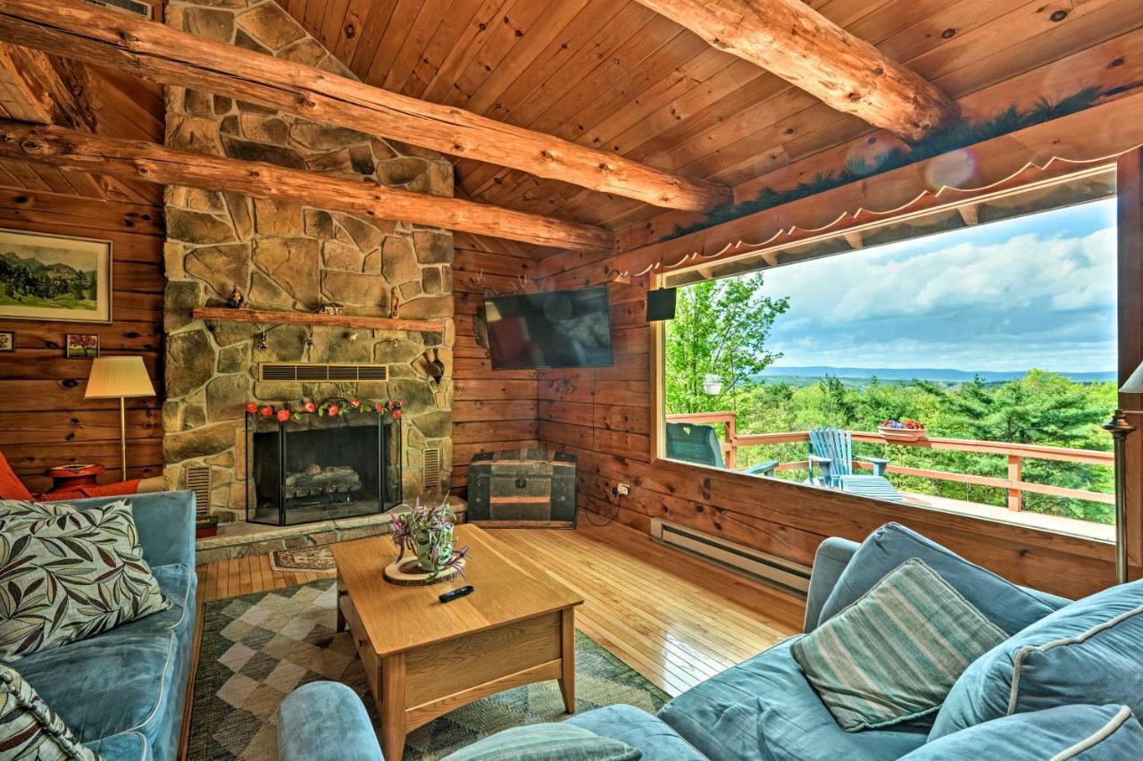Casa de férias House On 1 Acre With Deck, Views! *
