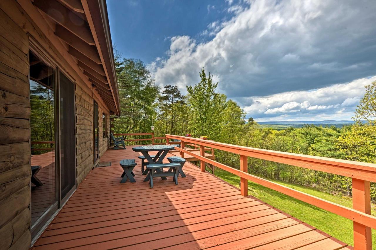 Casa de férias House On 1 Acre With Deck, Views! *