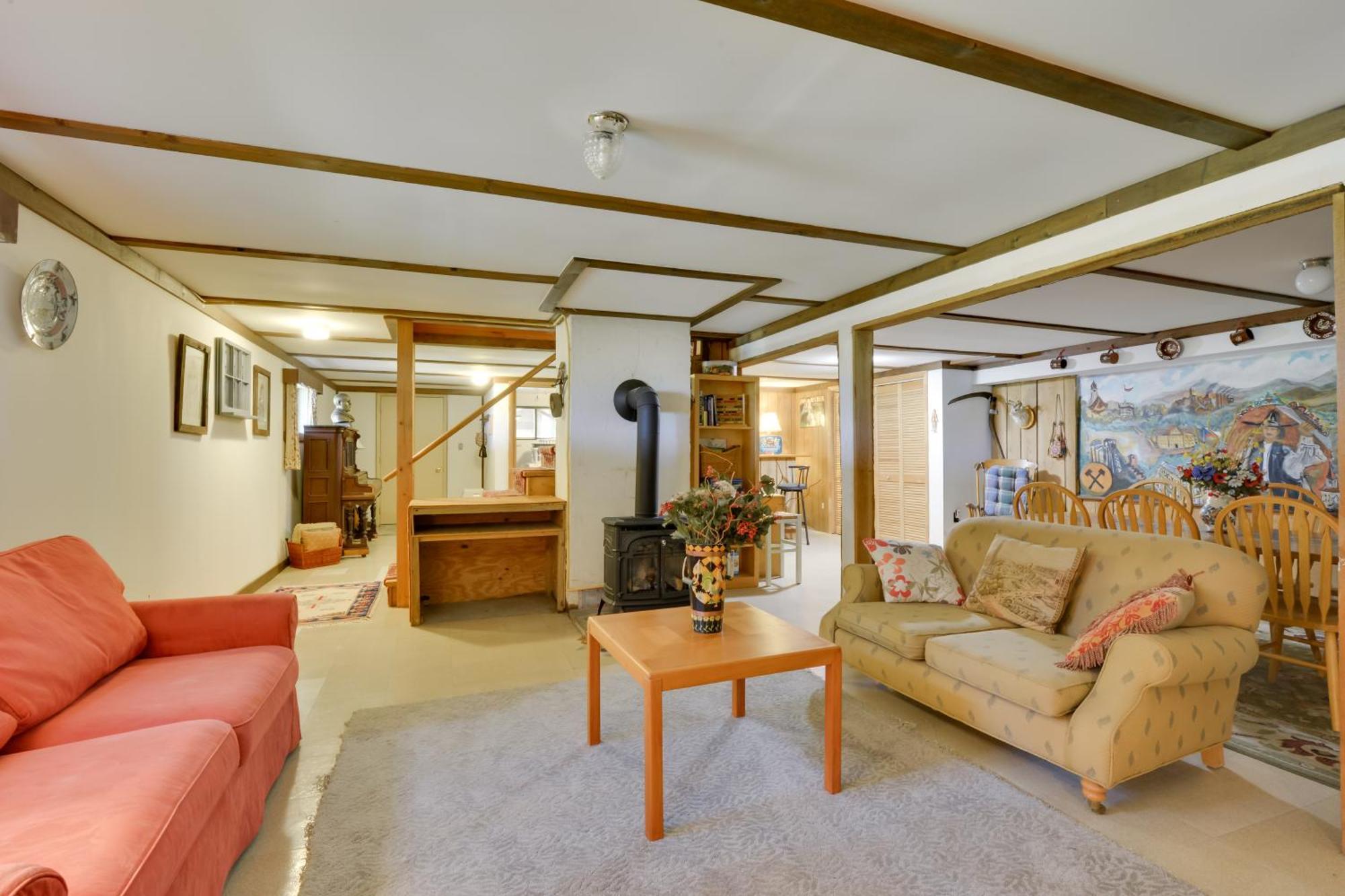 House On 1 Acre With Deck, Views! Casa de férias *